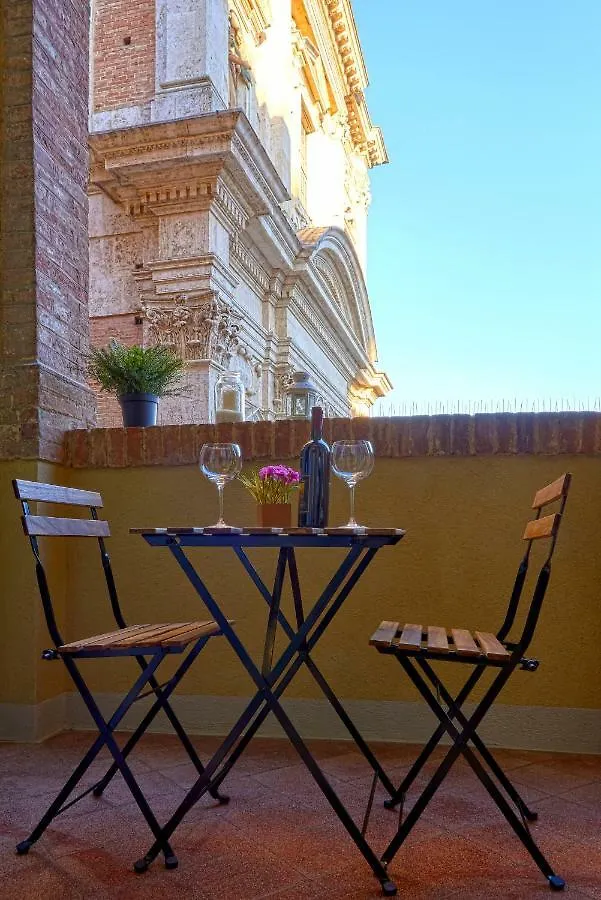 Appartamento Casa con Loggiato residenza storica Siena